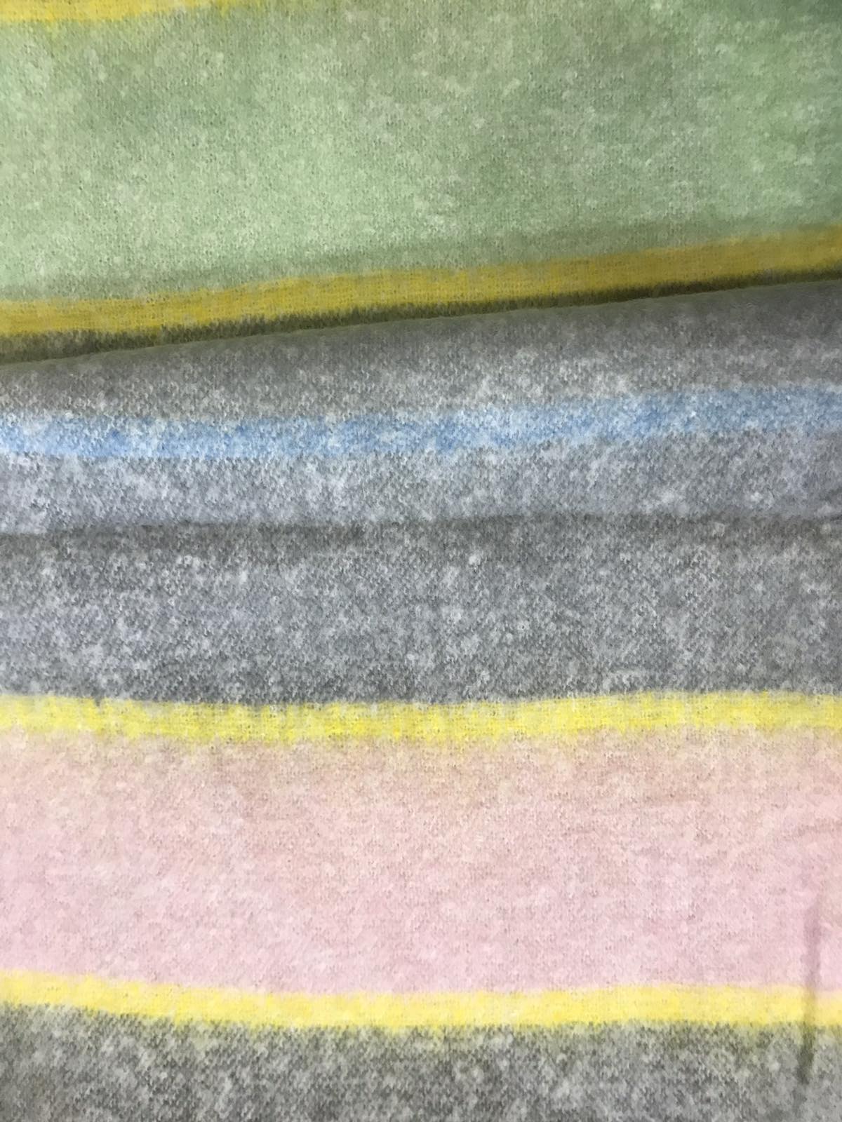 CASHMERE PASHMINA WITH MULTICOLOR FRINGES (CABBAGE-GRAY-PINK-YELLOW-BLUE) 6 ΚΑΣΜΙΡ ΠΑΣΜΙΝΑ ΜΕ ΚΡΟΣΙΑ ΠΟΛΥΧΡΩΜΗ (ΛΑΧΑΝΙ-ΓΚΡΙ-ΡΟΖ-ΚΙΤΡΙΝΟ-ΓΑΛΑΖΙΟ) - Image 4